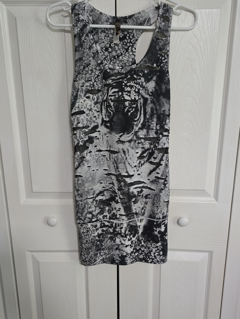 Sleeveless Black & White Tiger Print Bodycon Dress